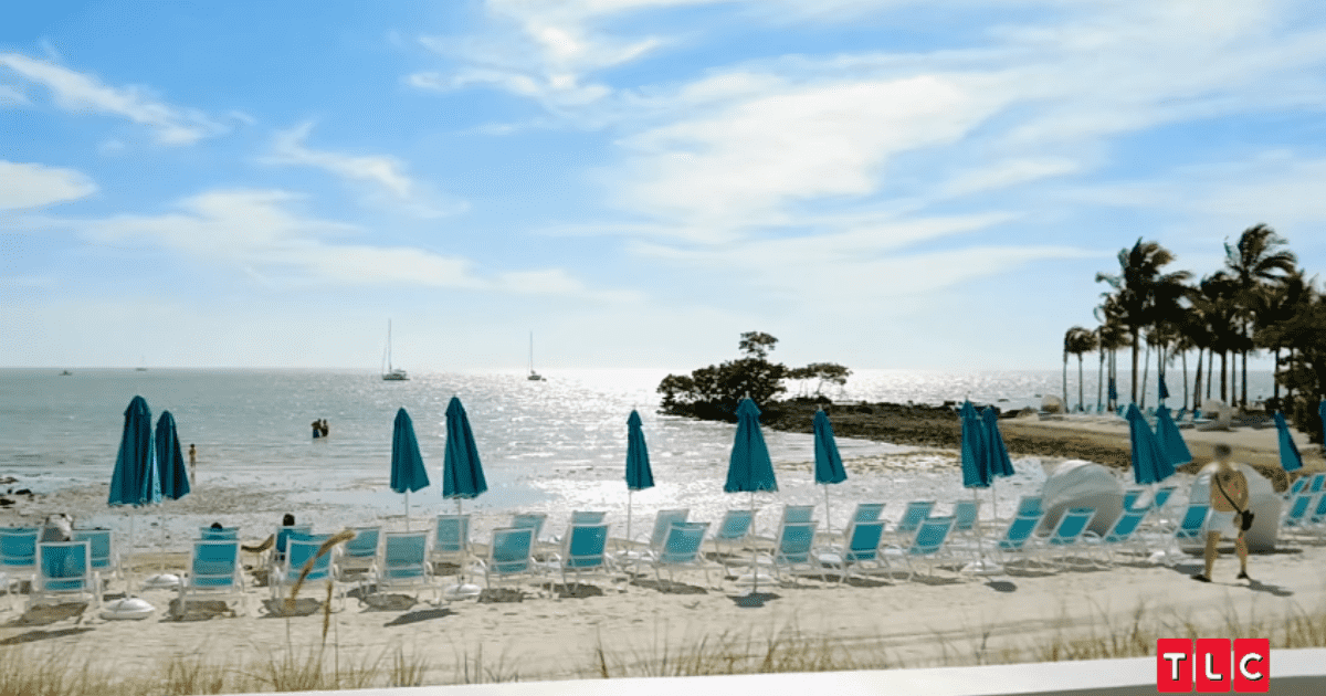 Isla Bella demonstrates that you don't have to compromise your refinement when traveling with your family (YouTube/90DayFiance)