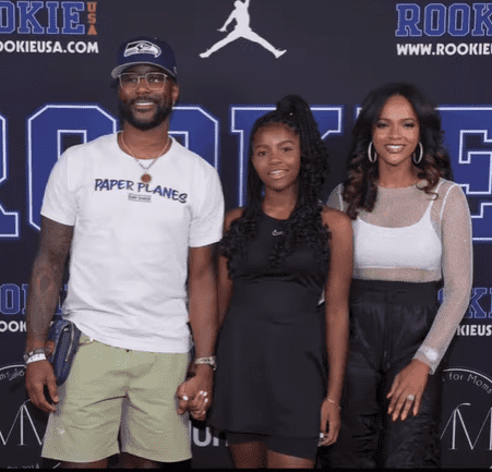 Mia Burleson with parents Nate and Atoya Burleson (@atoyaburleson/Instagram)