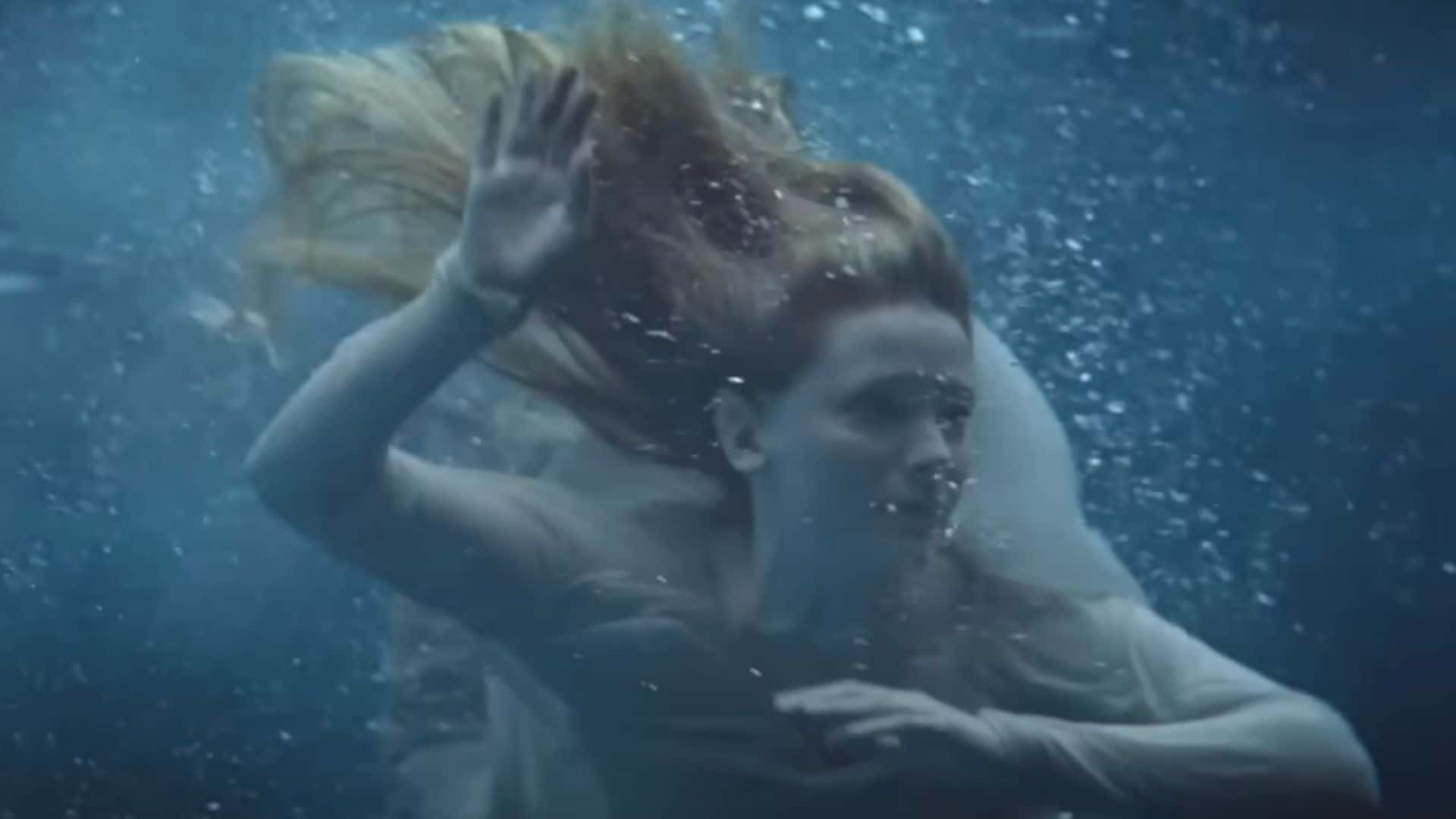 TLOTR TROP - Galadriel Underwater Still 1