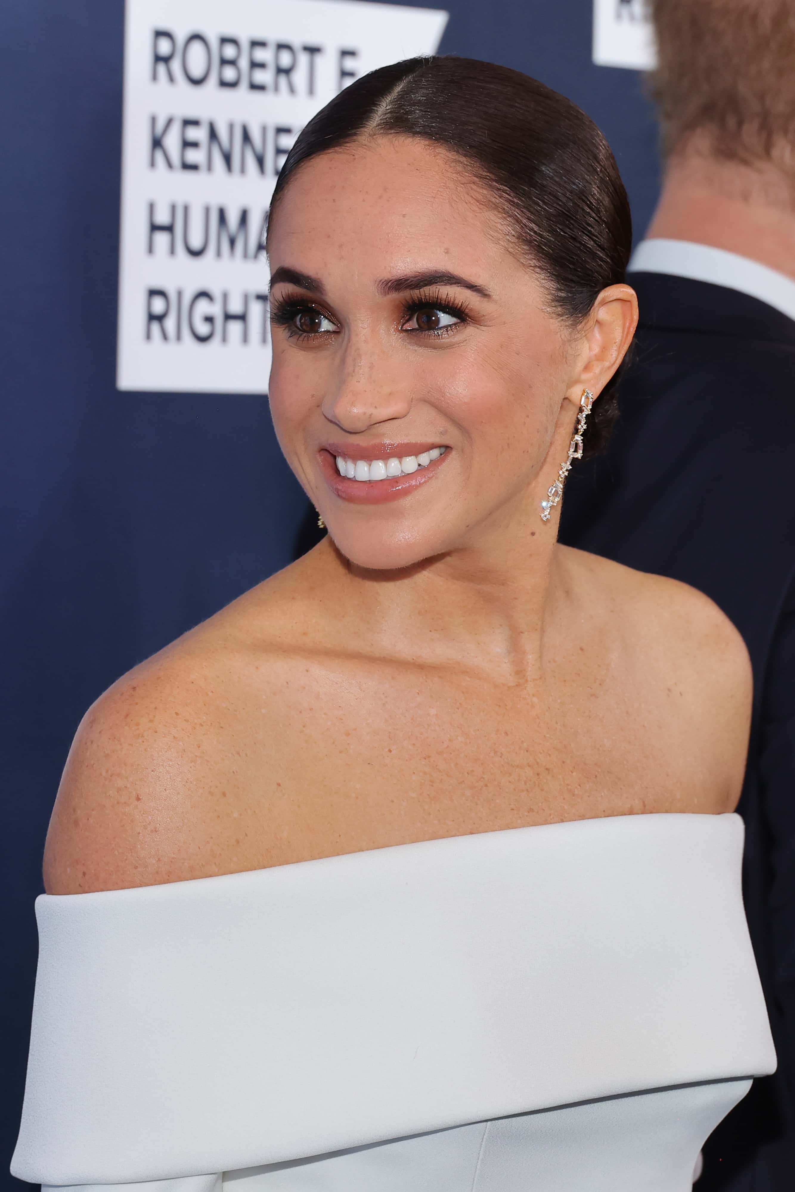  Meghan, Duchess of Sussex attends the 2022 Robert F. Kennedy Human Rights Ripple of Hope Gala at New York Hilton on December 06, 2022 in New York City. (Photo by Mike Coppola/Getty Images for 2022 Robert F. Kennedy Human Rights Ripple of Hope Gala)