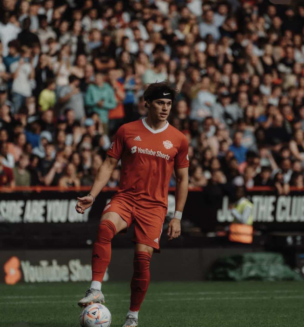 (@noahbeck/Instagram) 