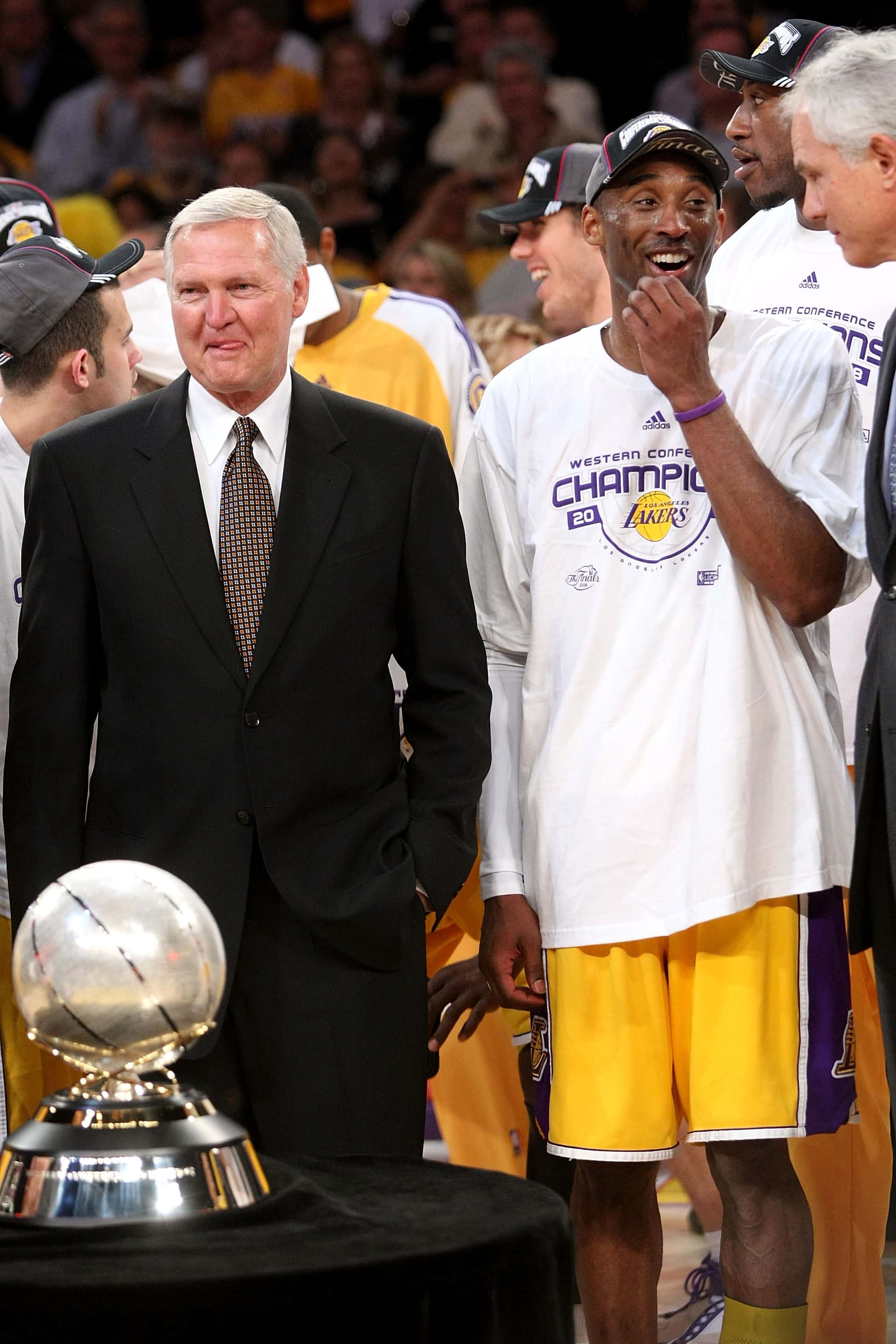 LOS ANGELES, CA - MAY 29:  Los Angeles Lakers legend Jerry West, Kobe Bryant #24 and general manager
