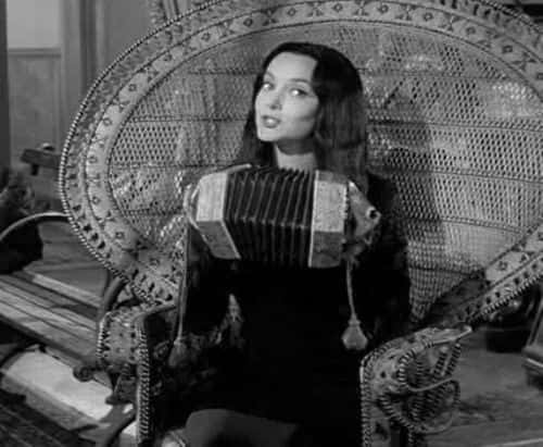 (Carolyn Jones/imdb)