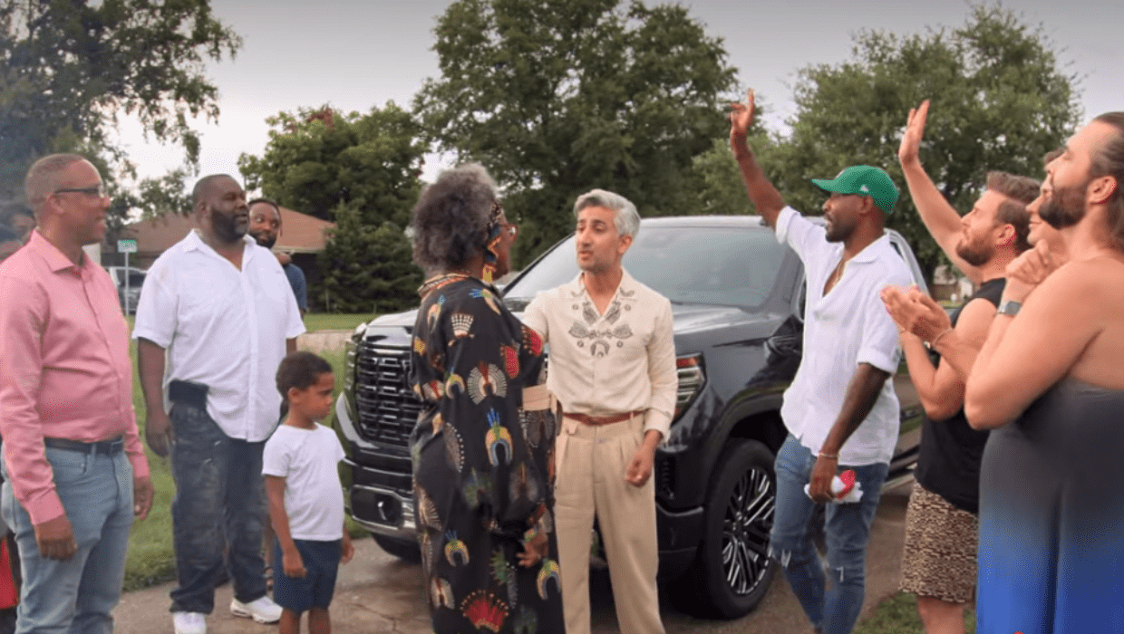Mary's family comes to surprise her n 'Queer Eye' Season 7 episode 6 (netflix)
