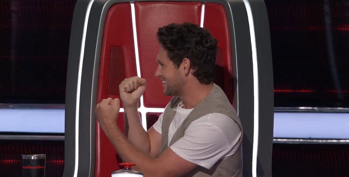 'The Voice' coach Niall Horan feels threatened as he pursues CORii to choose him (NBC)