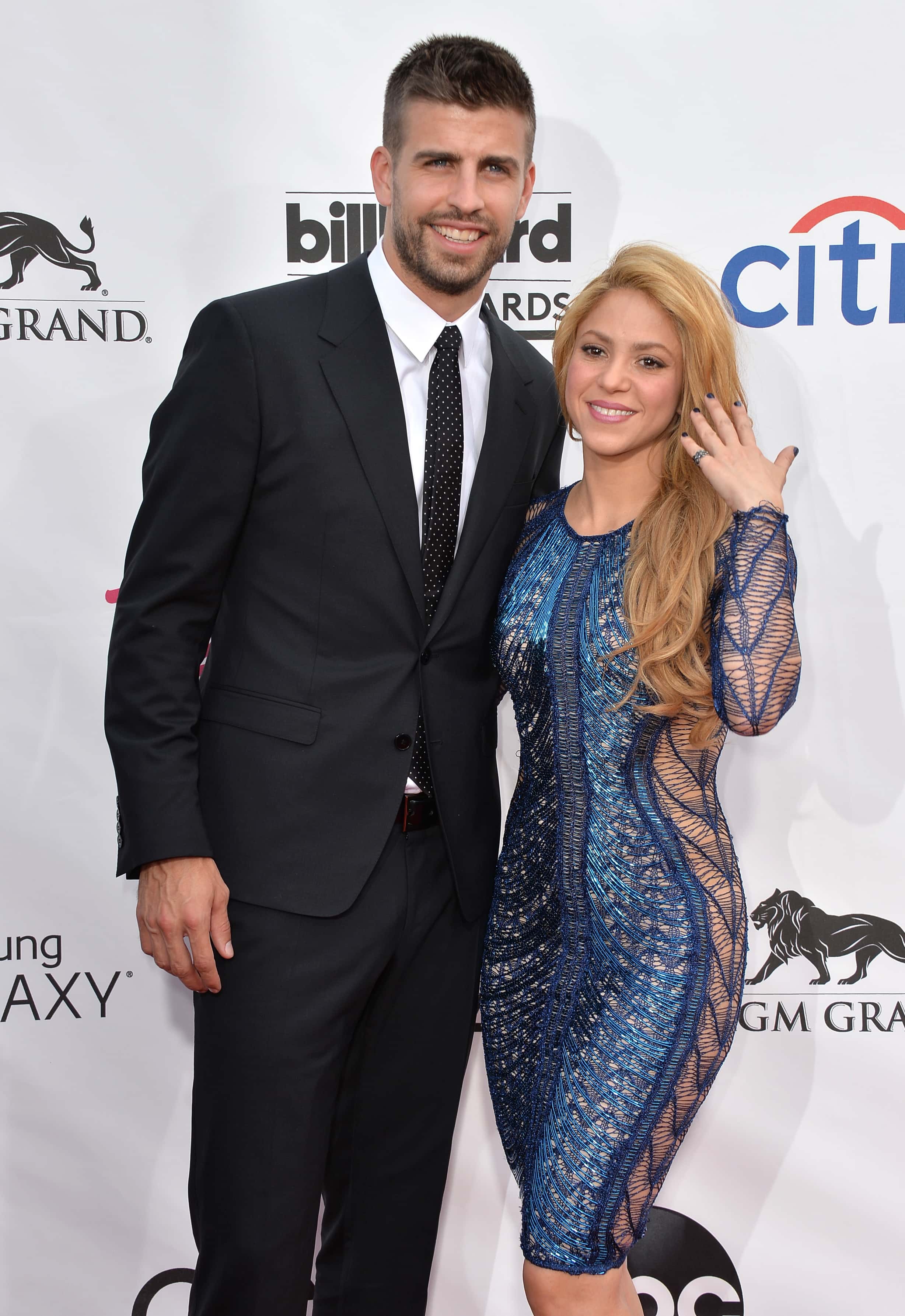 Singer Shakira (R) and soccer player Gerard Pique attend the 2014 Billboard Music Awards at the MGM Grand Garden Arena on May 18, 2014 in Las Vegas, Nevada. (Photo by Frazer Harrison/Getty Images)