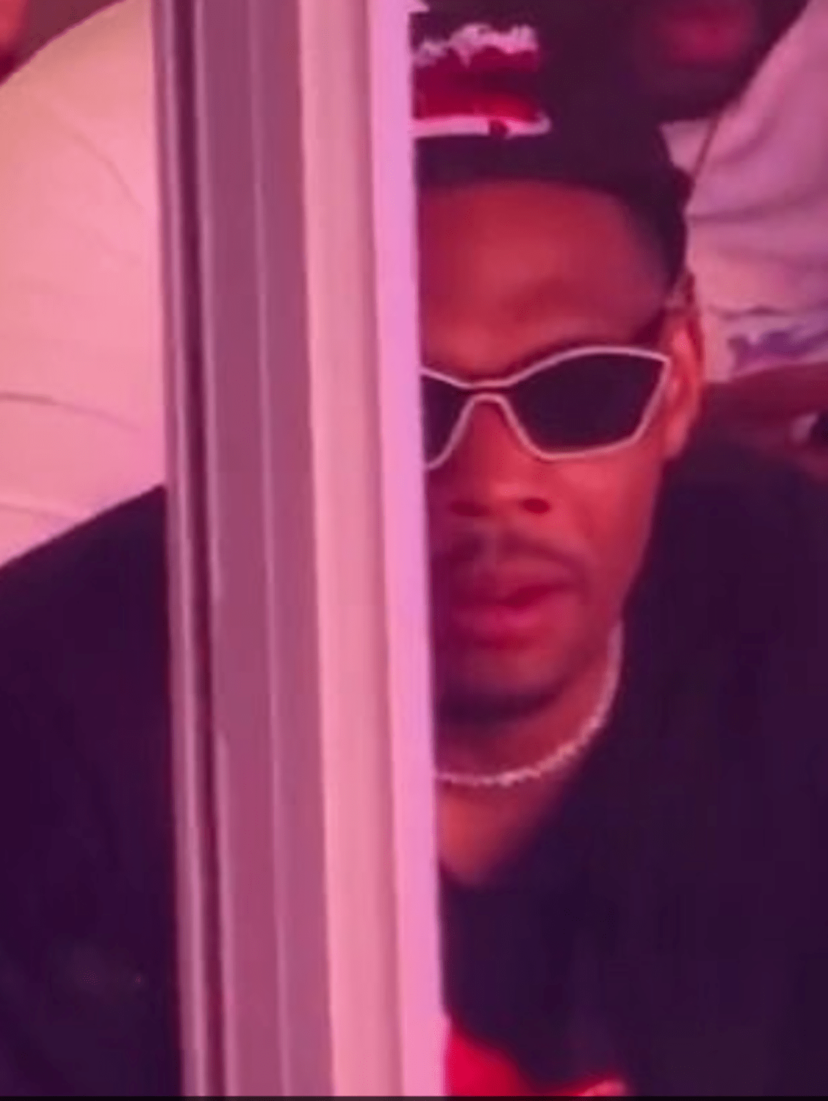 Albert Breer confuses mystery spectator with Dennis Rodman, receives Internet's wrath (Twitter/@albertbreer)
