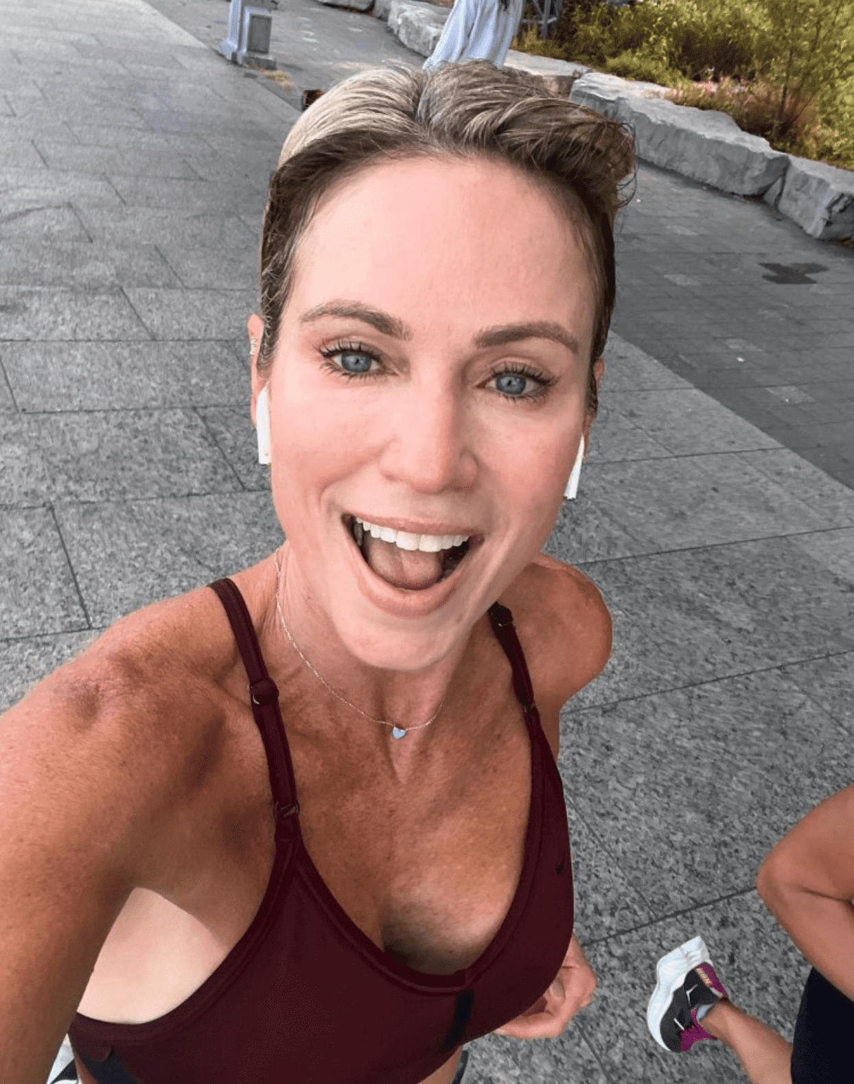 Amy Robach ran 15 miles in a little over two hours during her Saturday morning jog (@ajrobach/Instagram)