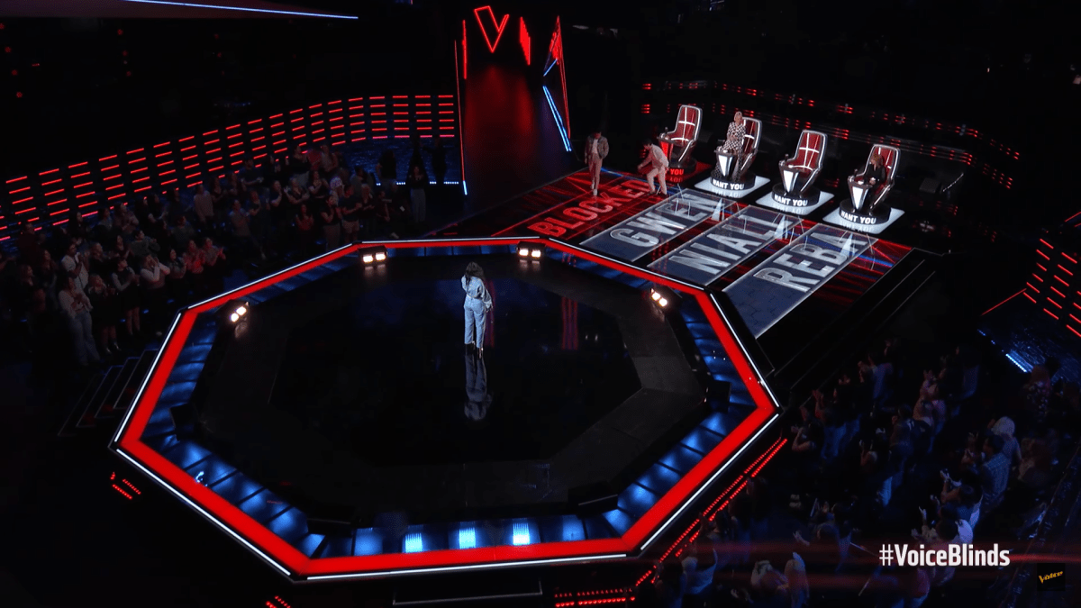 'The Voice' Season 24 judge Niall Horan blocks John Legend after Rudi Aliza Gutierrez's performance (NBC)
