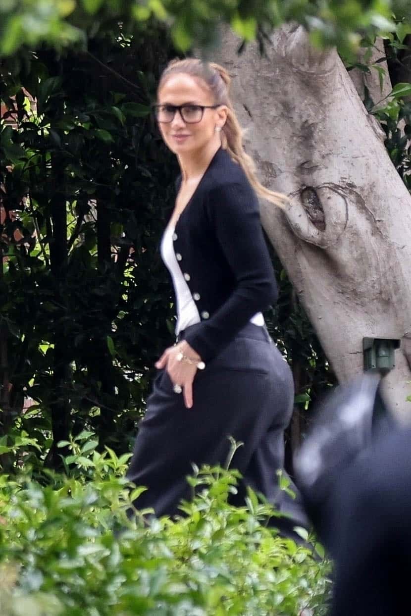 Jennifer Lopez was seen out on Sunday (Backgrid)
