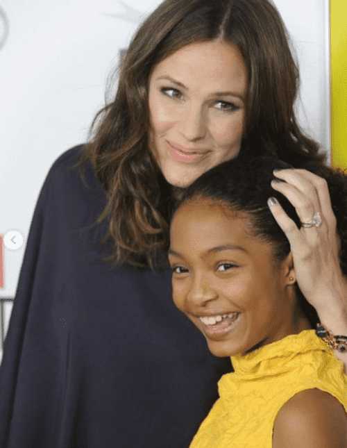 Jennifer Garrner and Yara Shahidi worked in the movie 'Butter' is a 2011 American comedy film directed by Jim Field Smith (Instagram/@jennifergarner)