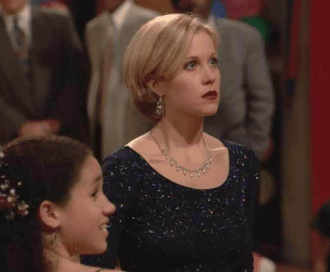 In the 1995 episode, titled “The Undergraduate,” Meghan played a student, and appeared in a scene with Christina Applegate and David Faustino (@officialmarriedwithchildren/Youtube)