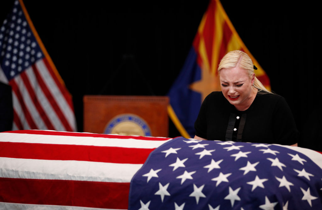 Meghan McCain breaks down as thousands gather to pay tribute to war hero John McCain