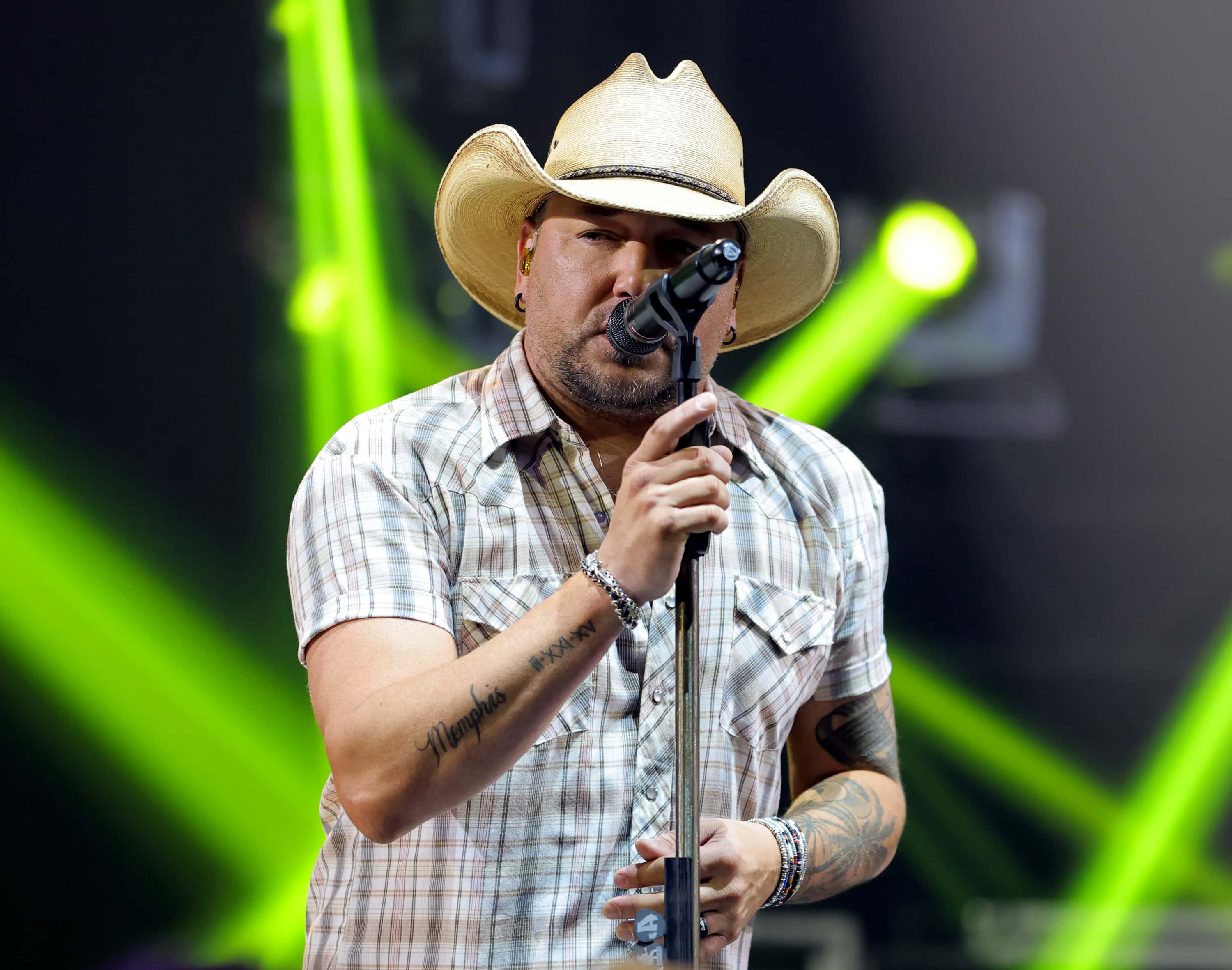 Jason Aldean performs live onstage at the iHeartCountry Album Release Party for his new album 