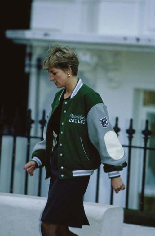Diana wore her Eagles jacket to drop William and Harry off at Wetherby School in 1991 (Getty Images)