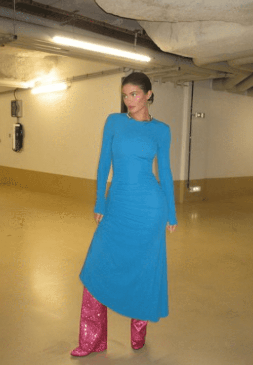 Kylie Jenner wore a noose necklace to Paris Fashion Week on Monday, January 23. (kyliejenner/Instagram)