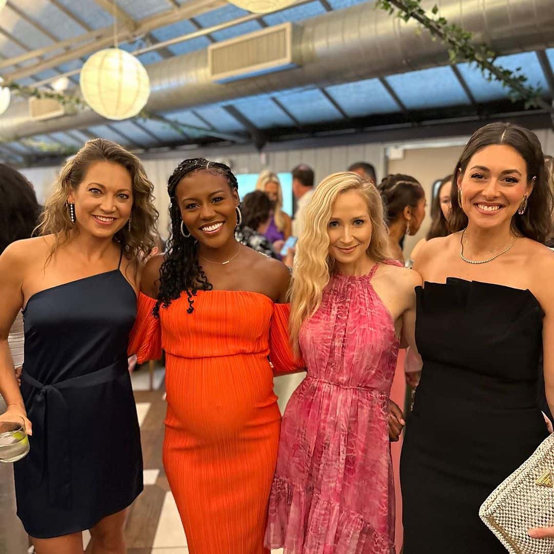 Ginger Zee clicked few snaps with other guests in the party which included 'GMA
