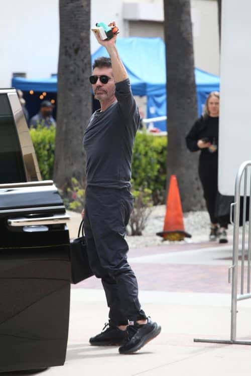 'AGT' judge Simon Cowell's visibly leaner look shocks internet (Backgrid)