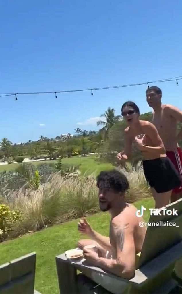 fans spotted the singer, 29, and the model, 27, in a TikTok posted by photographer Renell Medrano (TikTok)