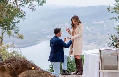Chris Harrison proposes to Lauren Zima (credit: chrisbharrison/Instagram)