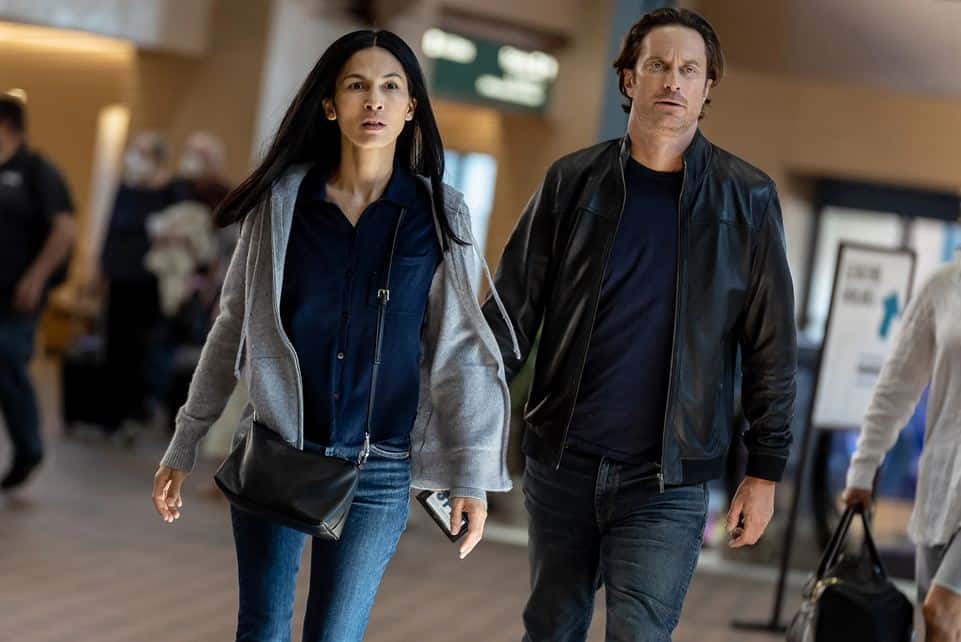 Elodie Yung (Thony De La Rosa) and Oliver Hudson (Garrett Miller) in 'The Cleaning Lady' (FOX)