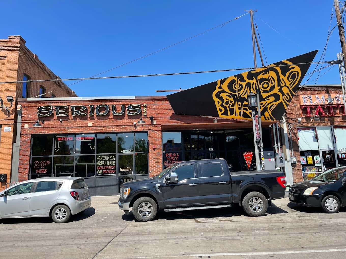 The entry way to Serious Pizza located in Dallas (Google Maps)