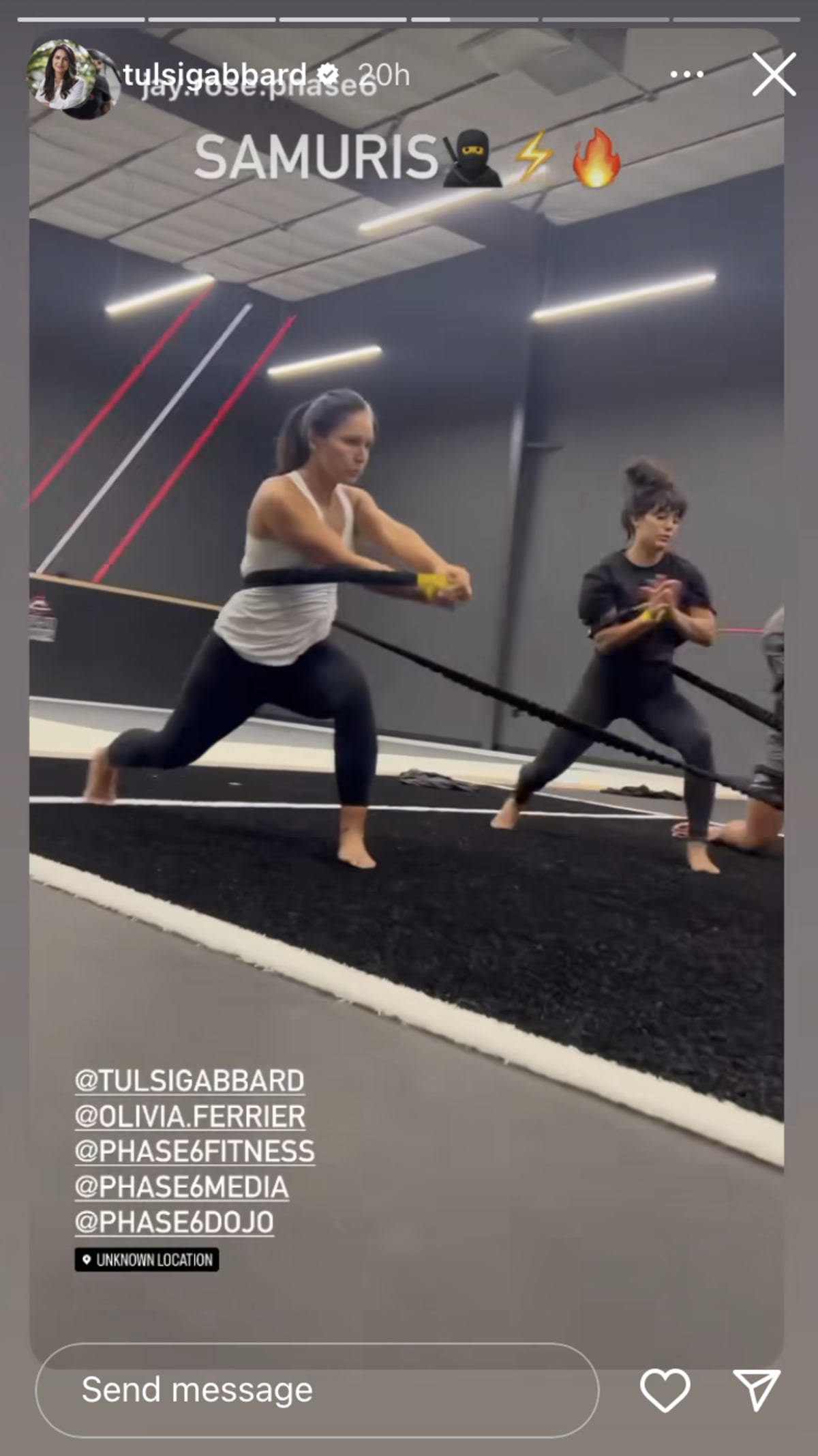 Tulsi Gabbard performed different exercises as instructed by Jay Rose, the founder of Phase Six fitness brand (@tulsigabbard/Instagram) 