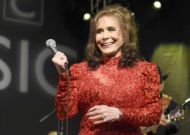 Loretta Lynn performs during the BBC showcase at Stubb's Bar-B-Q on March 17, 2016 in Austin, Texas (Tim Mosenfelder/Getty Images)