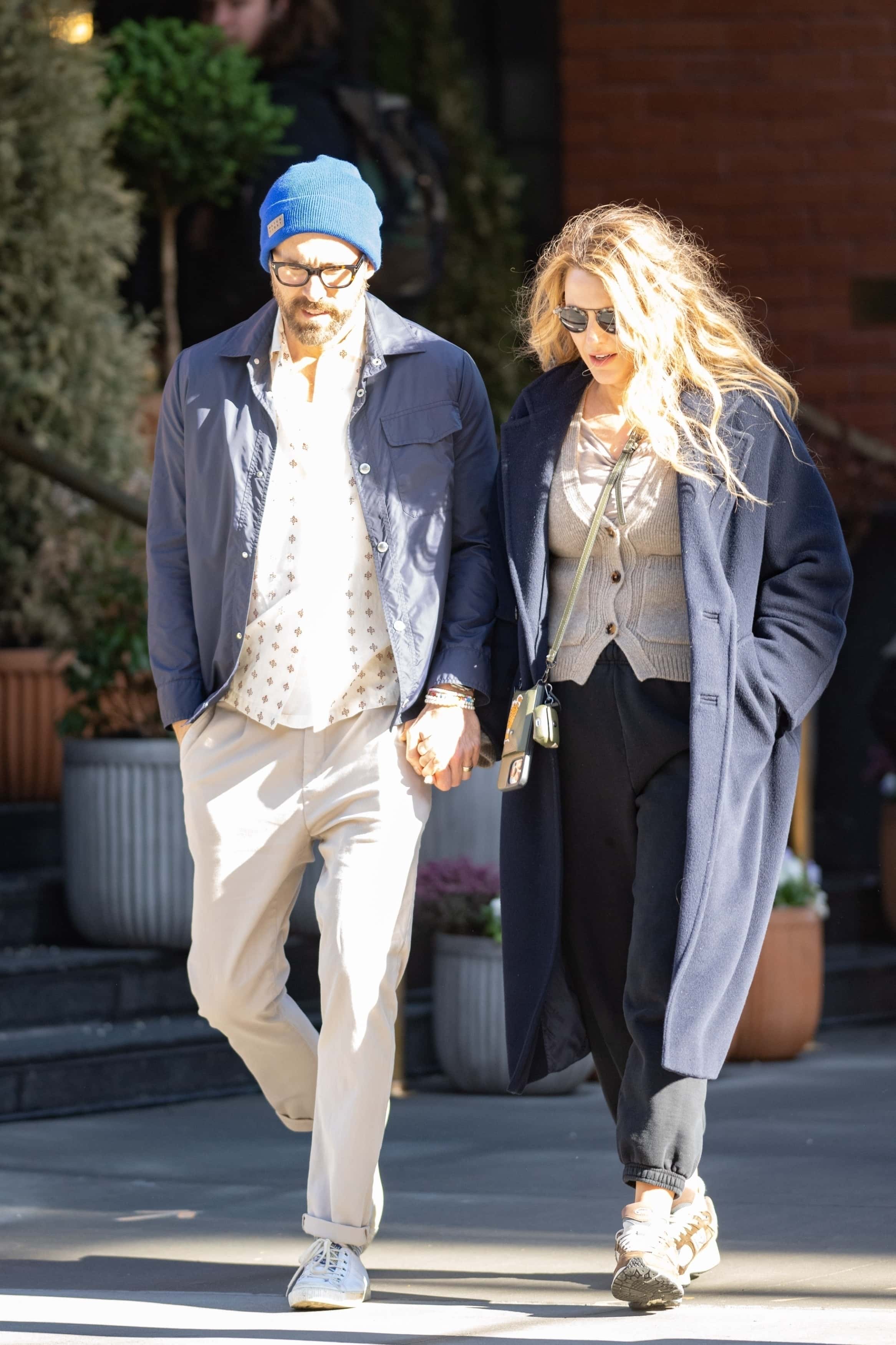 The parents of four, Ryan and Blake looked engrossed in a deep conversation with each other (backgrid) 