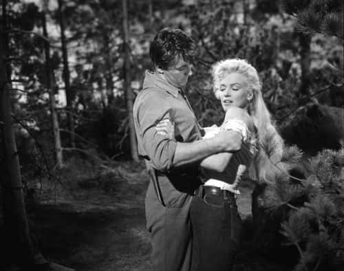 Robert Mitchum (Matt Calder) and Marilyn Monroe (Kay Weston) in 'River of No Return' (20th Century Fox)