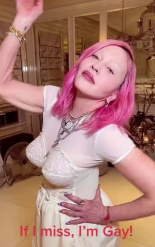 After the failed attempt, she dramatically turned around (Madonna/TikTok)