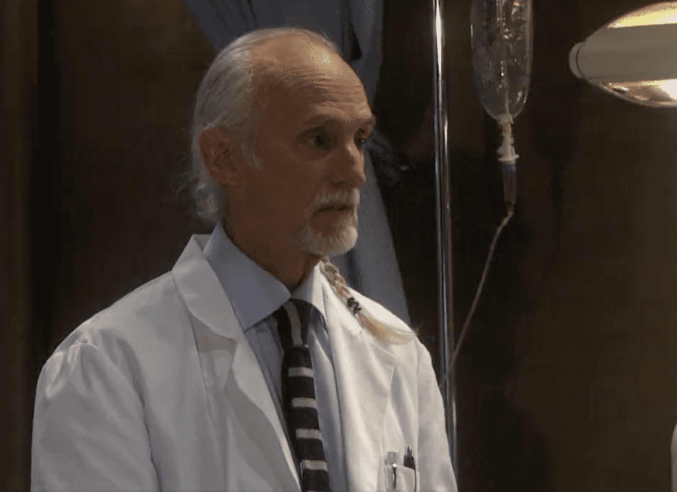 'Days of Our Lives' - Dr Rolf hooked up an electronic heart or something similar to keep Stefan alive. (Photo: @nbcdays/Twitter)