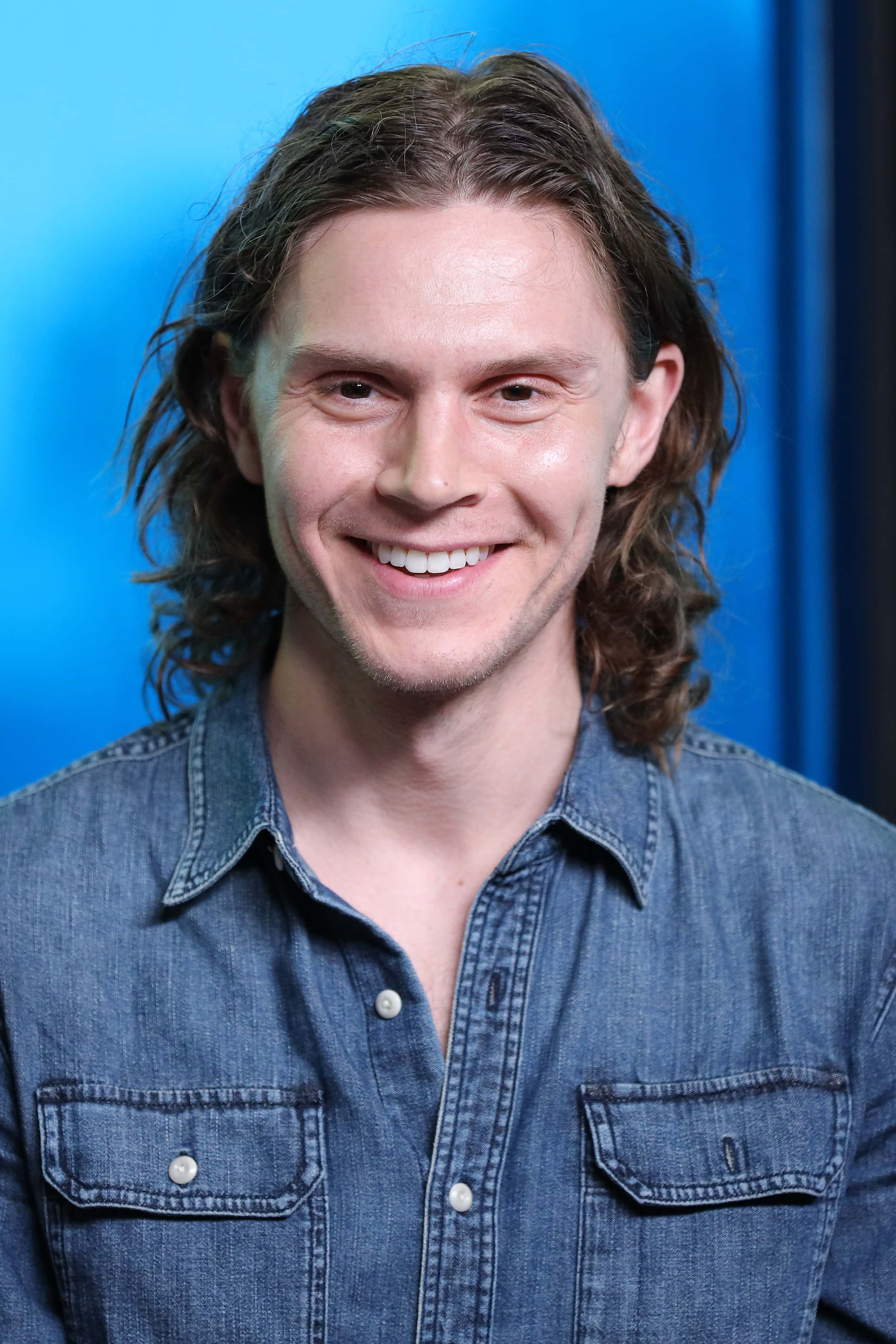 TORONTO, ONTARIO - SEPTEMBER 06: Actor Evan Peters of
'I Am Woman' attends The IMDb Studio Presented