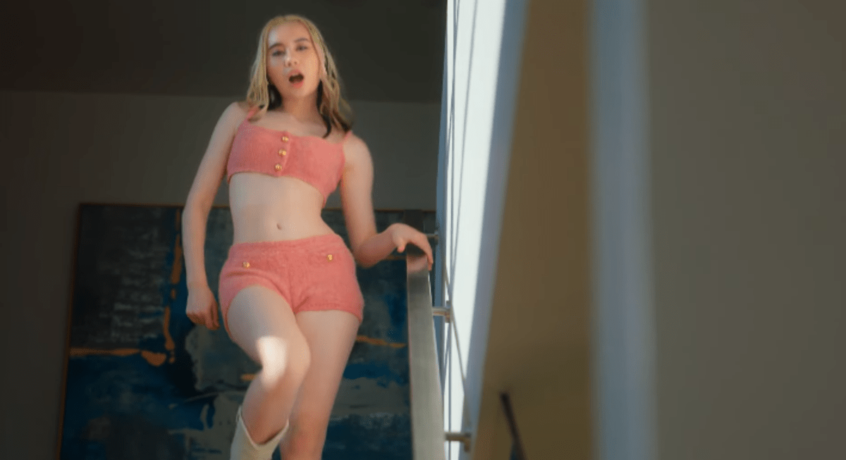 Lil Tay's new music video, SUCKER 4 GREEN is out now on Youtube (@liltay_official/Youtube)