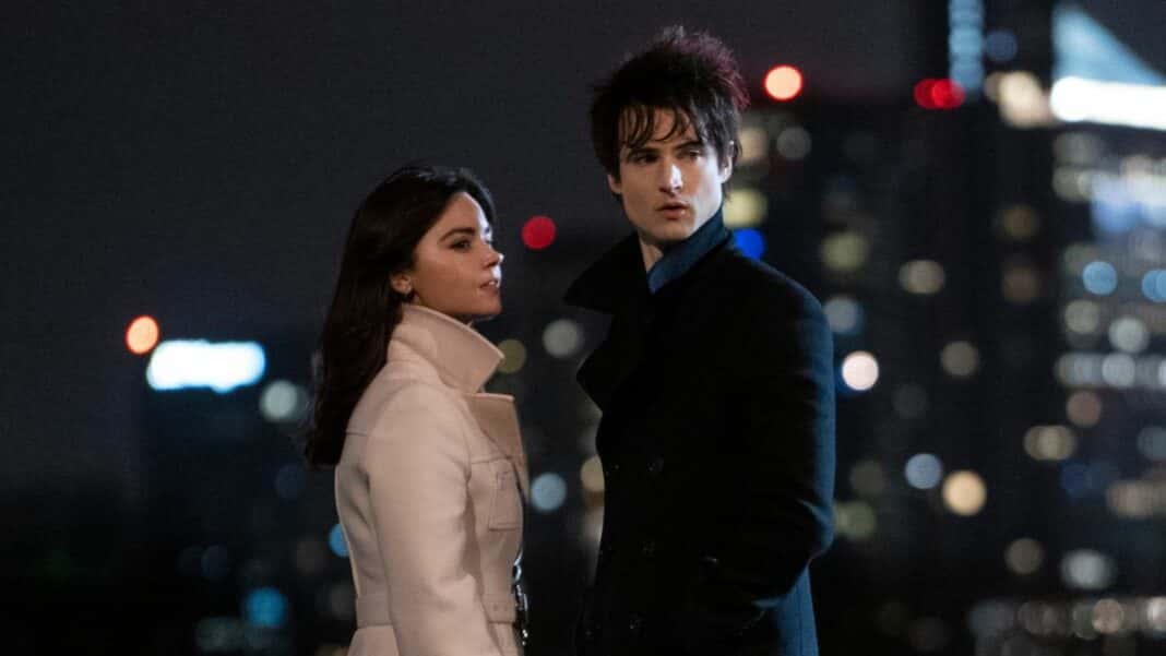 Jenna Coleman and Tom Sturridge in 'The Sandman' (Netflix)