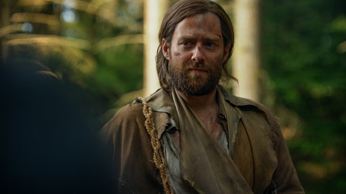 Richard Rankin (Roger Wakefield) - Outlander Episode 412 (Starz)