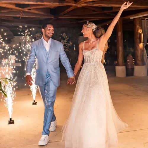 Ally Love and Andrew Hayne exchanged vows in 2021 in Mexico (Instagram/allymisslove)