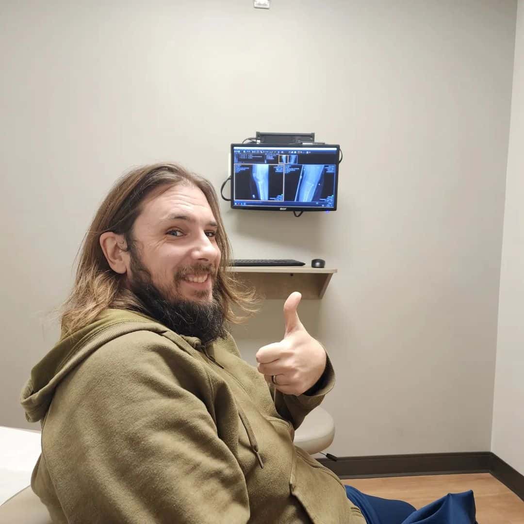 At his own business, '90 Day Fiance' star Colt Johnson has been serving as the creative director (Instagram/vanessaj_702)