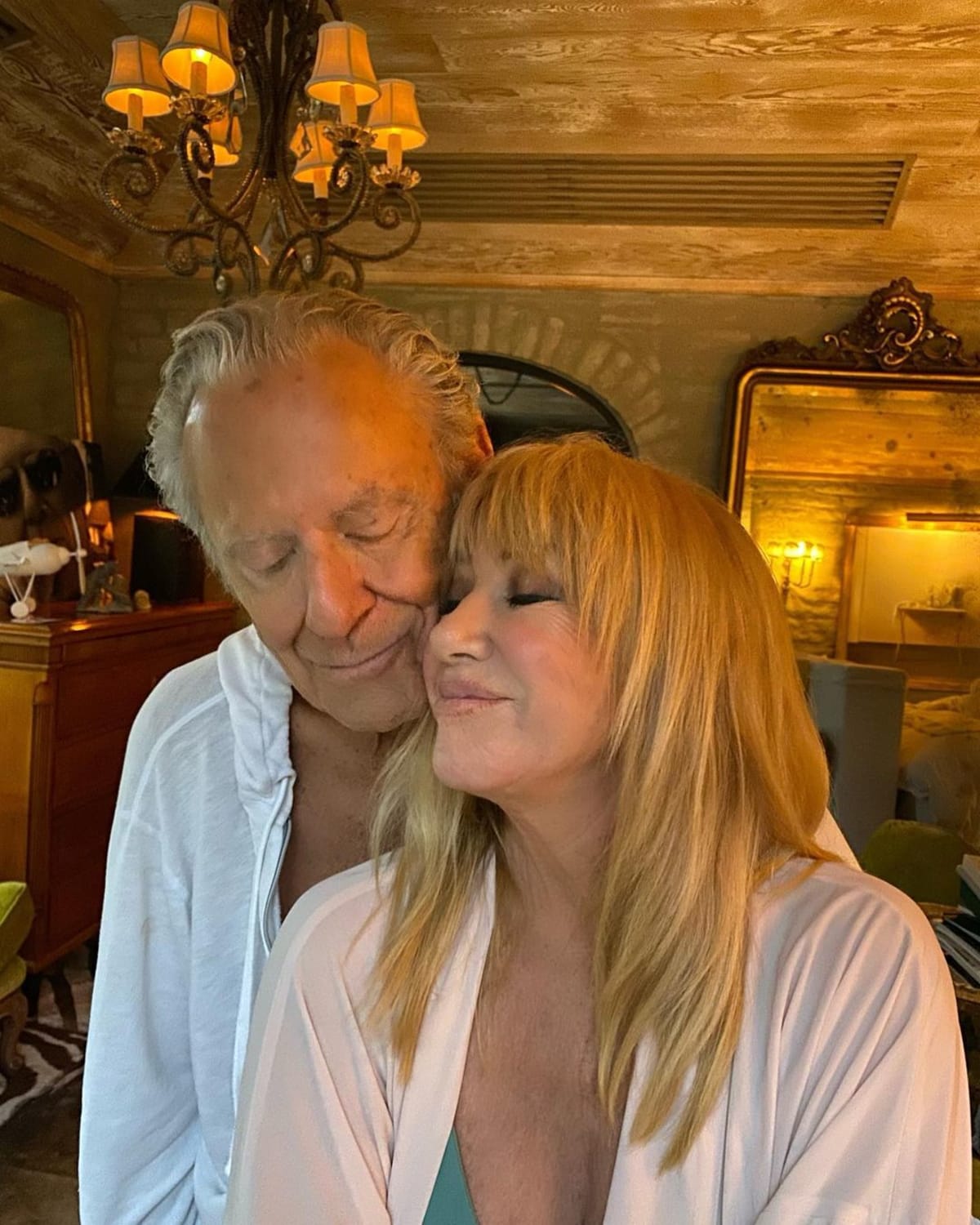 Suzanne Somers was married to Alan Hamel *(Instagram/suzannesomers)