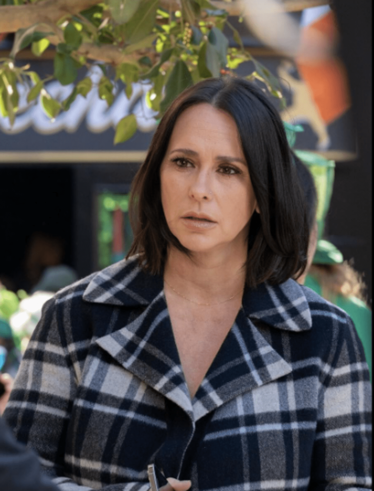 Jennifer Love Hewitt as Maddie Kendall in '9-1-1' (FOX Media LLC)
