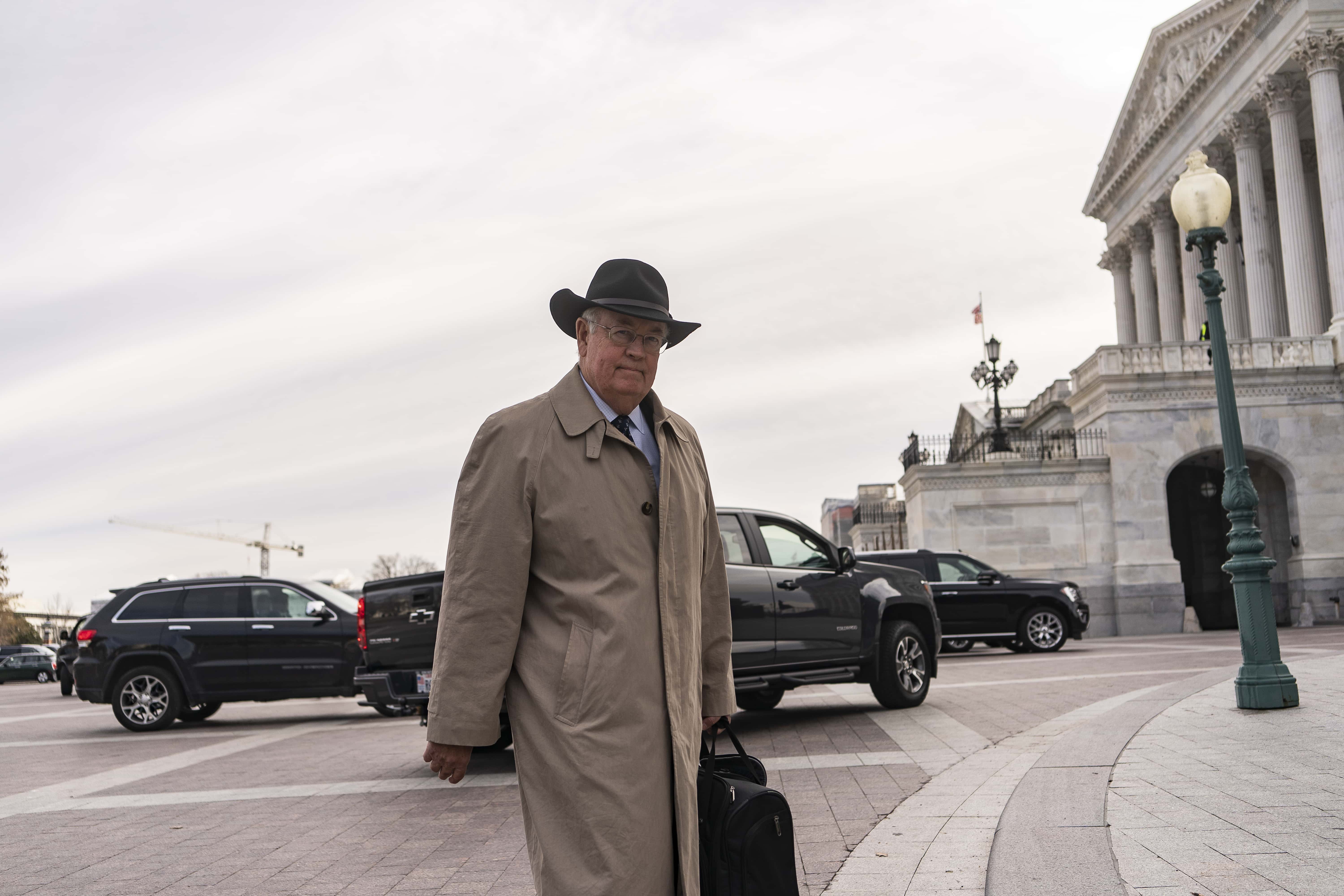 Ken Starr, personal lawyer to U.S. President Donald Trump departs the U.S. Capitol on February 3, 2020 in Washington, DC. Closing arguments begin Monday after the Senate voted to block witnesses from appearing in the impeachment trial. The final vote is expected on Wednesday.