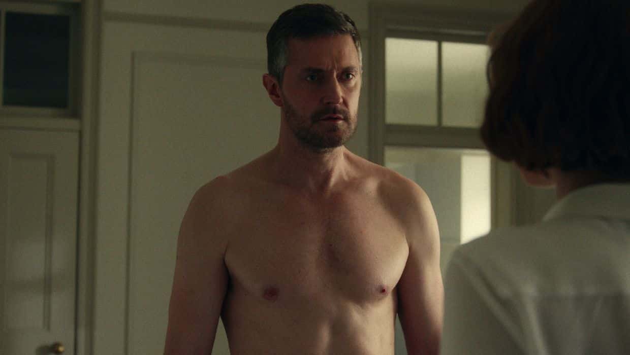 Richard Armitage as William Farrow and Charlie Murphy as Anna Barton in 'Obsession' (Netflix)