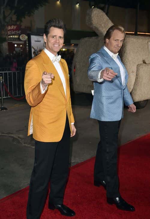 Actors Jim Carrey (L) and Jeff Daniels attend the premiere of Universal Pictures and Red Granite Pictures' 
