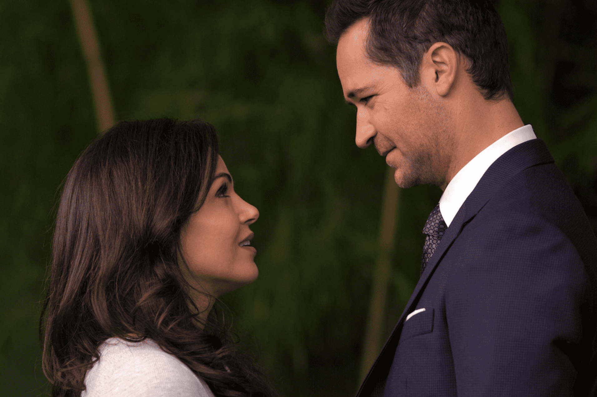 Mickey agrees to defend Lisa Trammel in the murder trial of Mitchell Bondurant (Netflix)