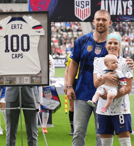 (zachertz/Instagram)