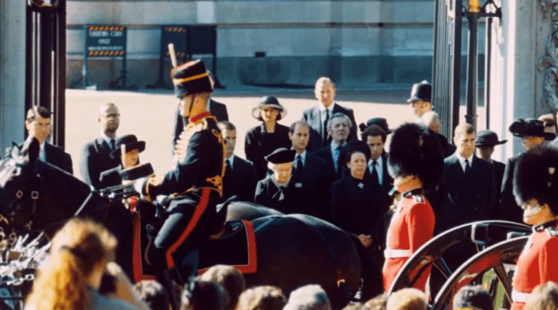 Queen Bow down at Diana's funeral procession (National Geographic/Youtube screengrab)