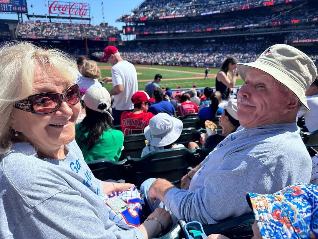 Dylan Dreyer's parents at the Mets game (@dylandreyernbc/Instagram)