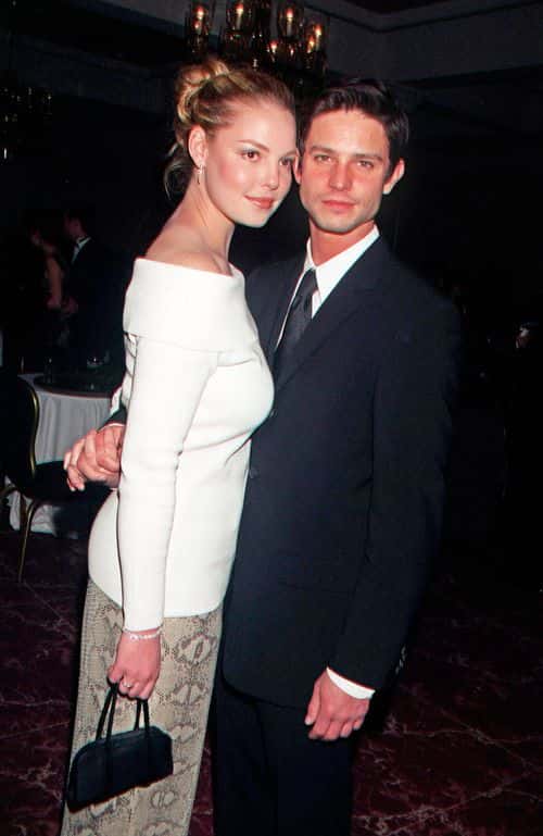 Actors Katherine Heigl and Jason Behr attend the 51st Annual Ace Eddie Awards February 25, 2001 at the Beverly Hilton Hotel in Beverly Hills, CA.
