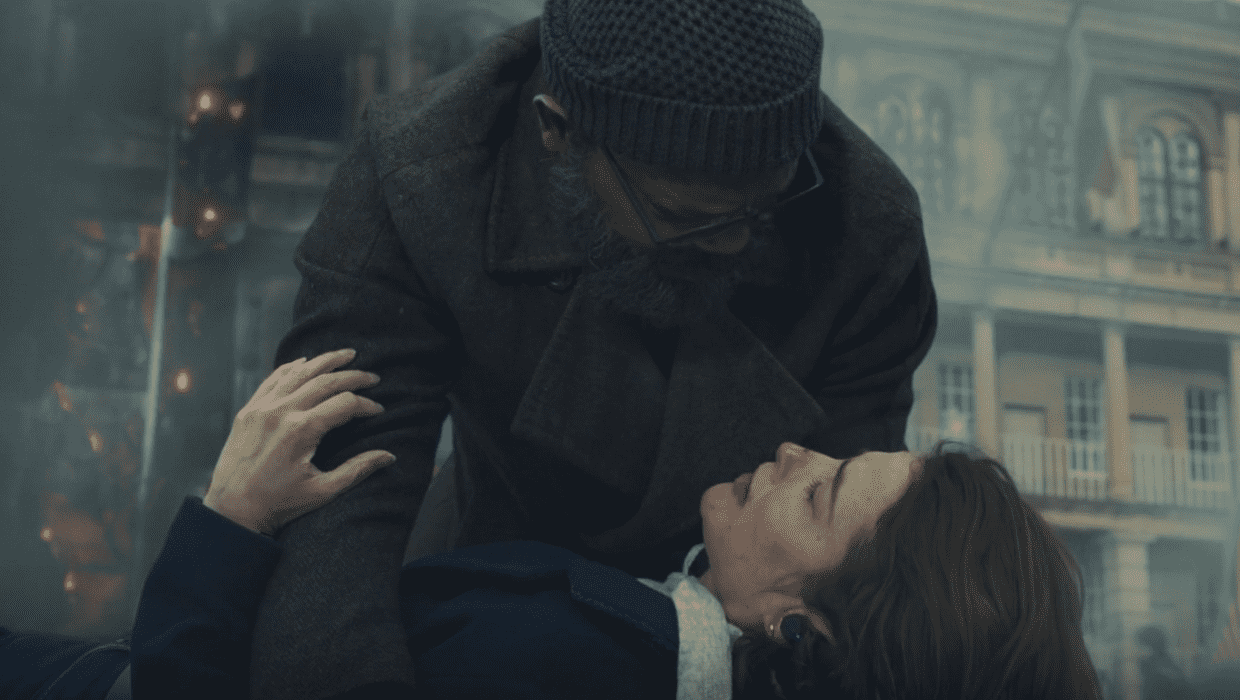 Nick Fury holds Maria Hill as she takes her last breath in 'Secret Invasion' Episode 1 (Disney+)