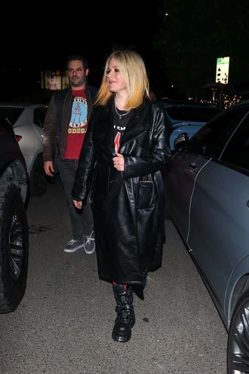 The ‘Wish You Were Here’ hit-maker, 38, rocked an edgy yet sassy ensemble while enjoying a dinner at Catch Steak in Los Angeles with friends. (Backgrid)